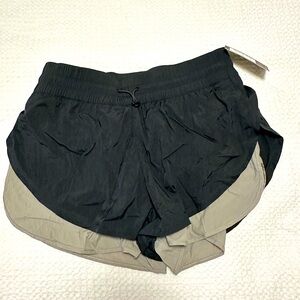 NWT Peloton run short